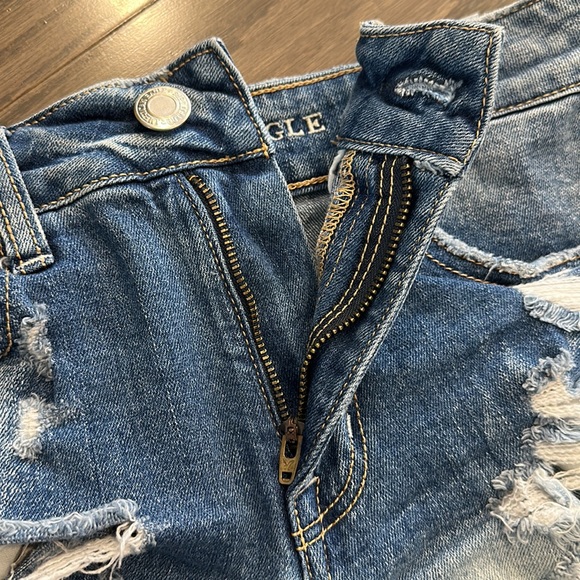 American Eagle High Rise Jean shorts - US 4 - Picture 7 of 7